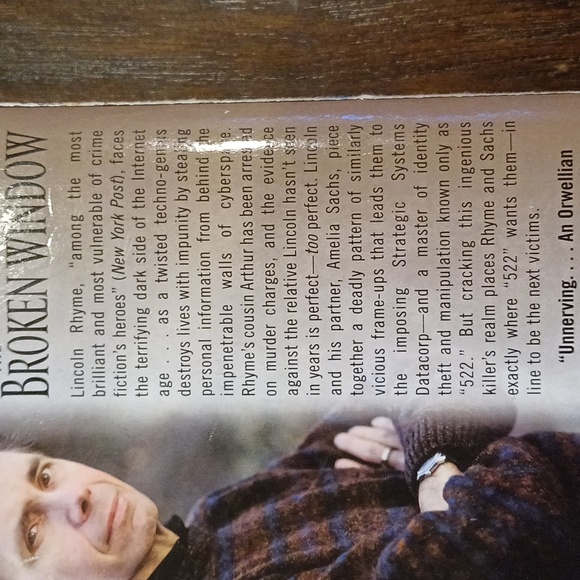 5 Book Thriller Bundle | Lisa Garner | Mary Higgins Clark | Jeffery Deaver - Picture 7 of 9